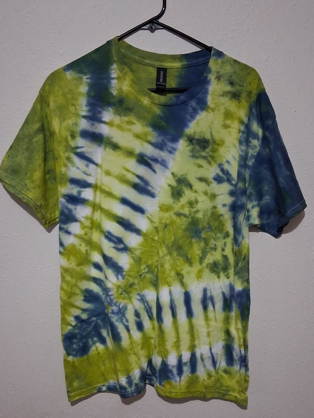 Gildan Unisex Green & Navy Tie-Dye Short Sleeve Tee